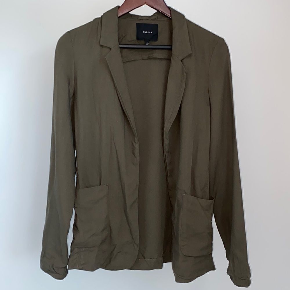 Talula Open Sweater Army Green Women’s Size 0 Aritzia Work wear